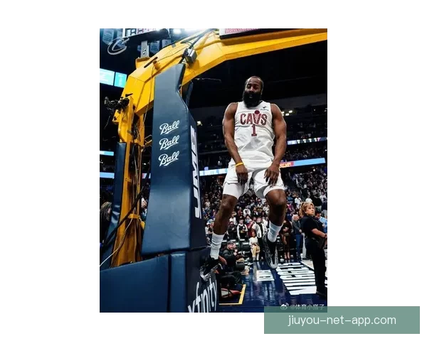 哈登26分7助力复仇魔术 首次扣篮助骑士险胜末节失准差点逆转