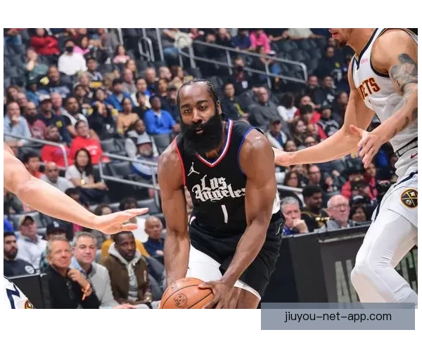 数据帝哈登追平队史52年纪录23分17助17篮板 约基奇创NBA历史新纪录